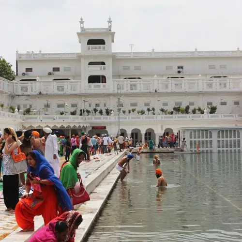Sarovar Walk