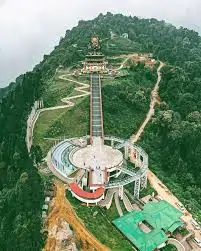 Sky Walk & Chenrezig Statue
